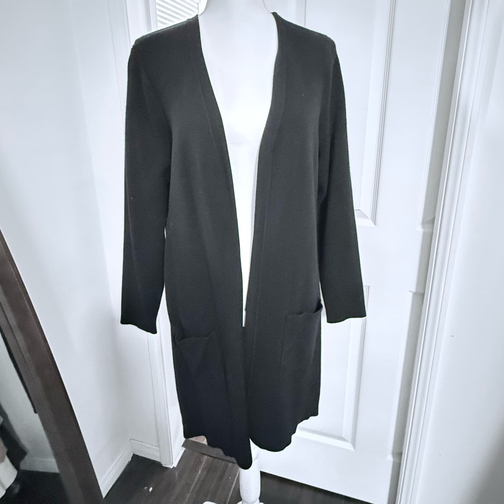 Torrid Black Knit Cardigan with super soft fabric front pockets